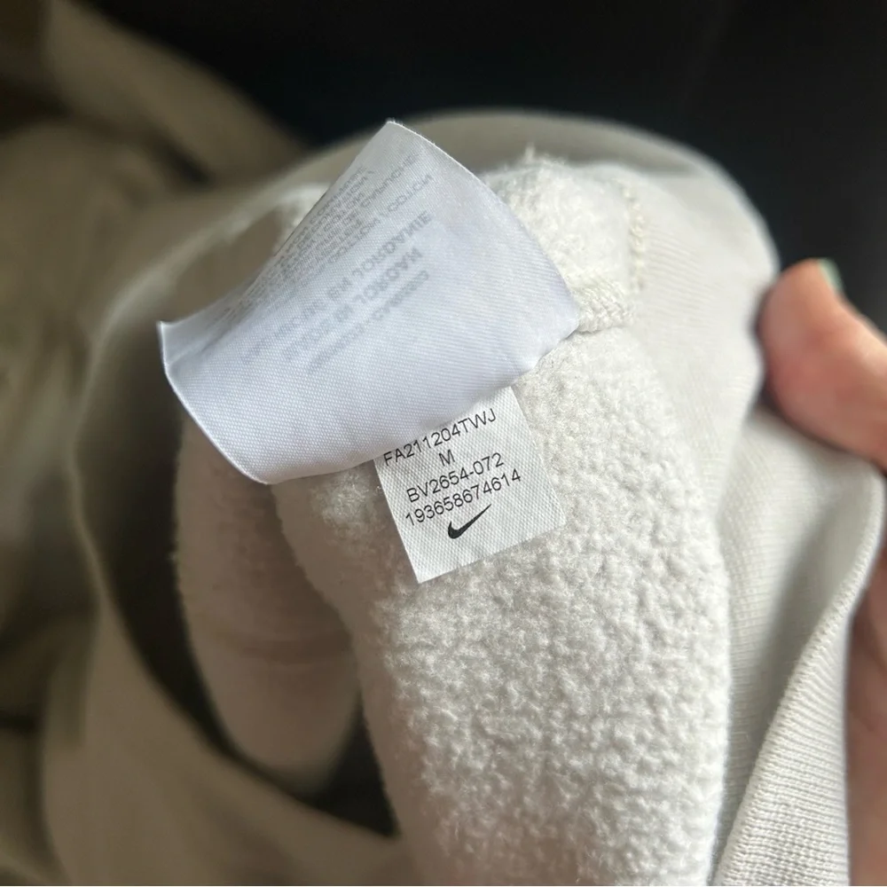 Nike Club Fleece Pullover Hoodie – White – Size M - Picture 5 of 8